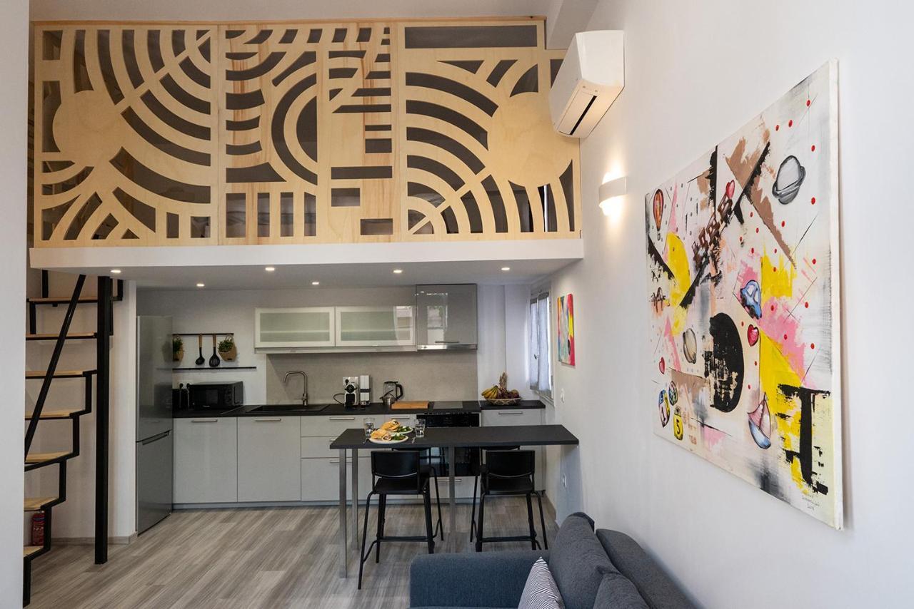 Central Suites Aegina 1 Bagian luar foto