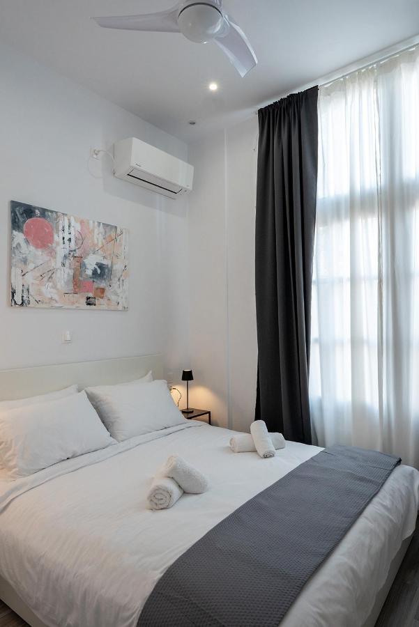 Central Suites Aegina 1 Bagian luar foto