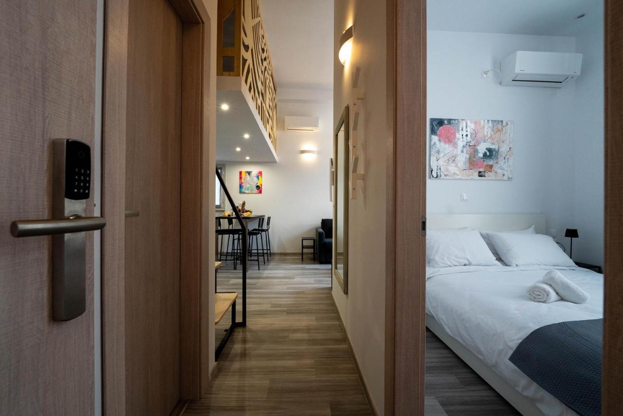 Central Suites Aegina 1 Bagian luar foto